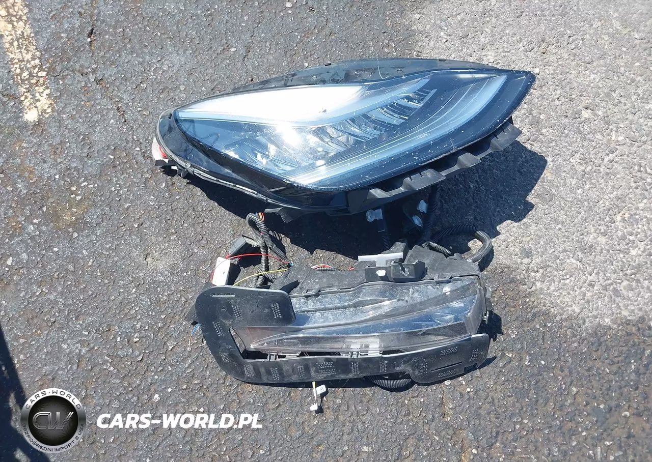 2021 Tesla Model Y Long Range Dual Motor All-Wheel Drive VIN:5YJYGDEE4MF122250 - 11