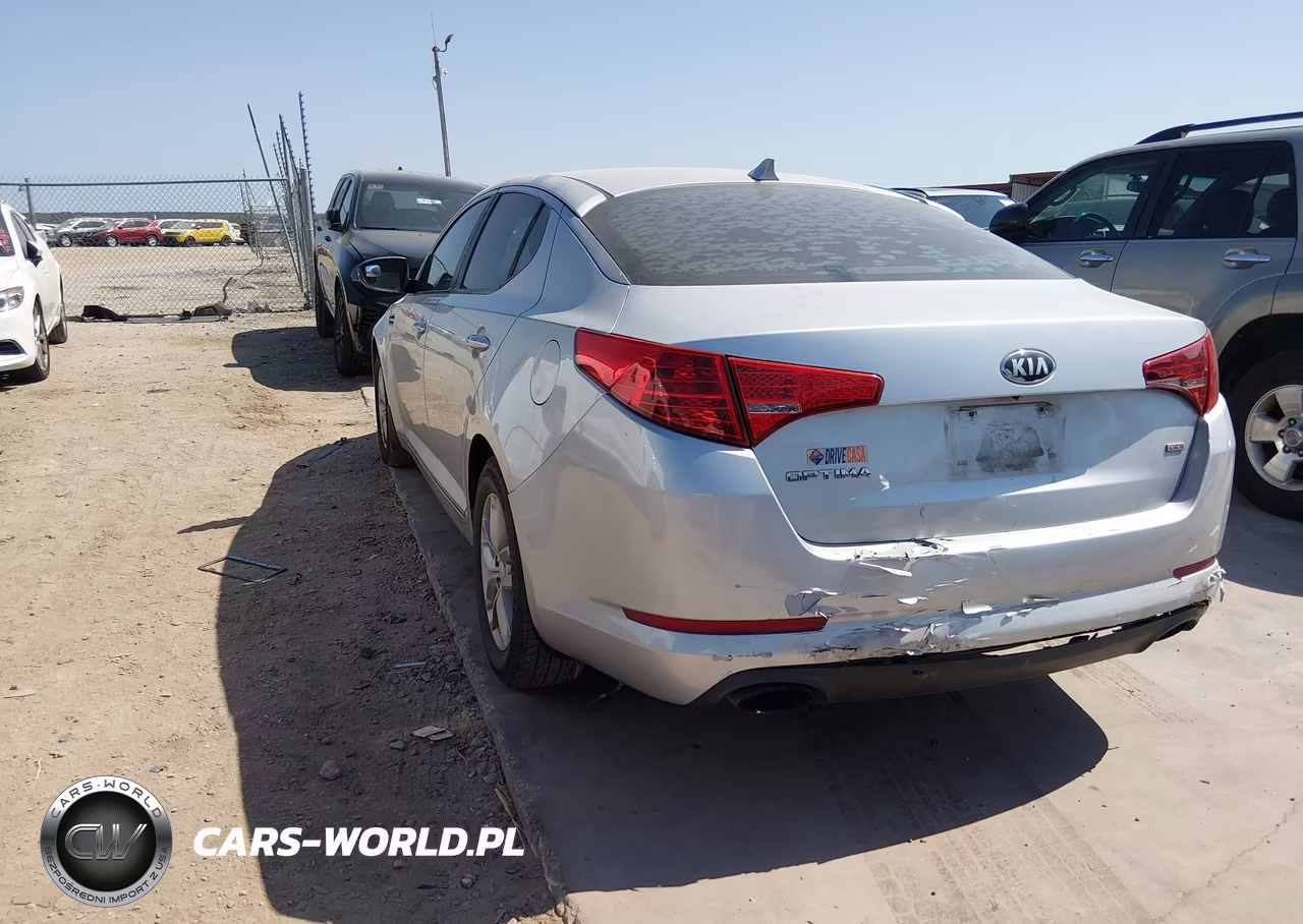 2013 Kia Optima Lx VIN:5XXGM4A75DG255933 - 3
