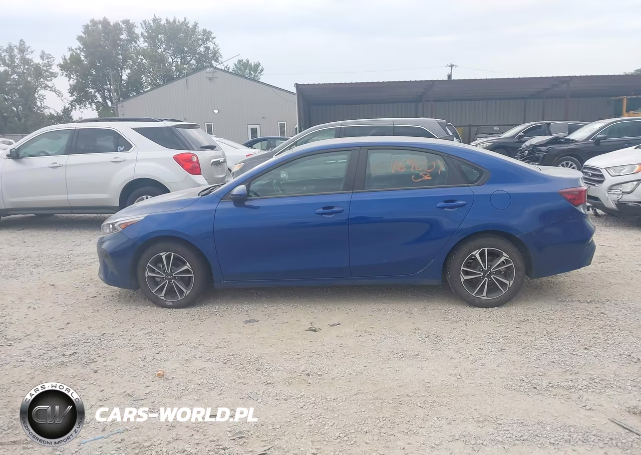 2024 Kia Forte Lxs VIN:3KPF24AD7RE733194 - 14