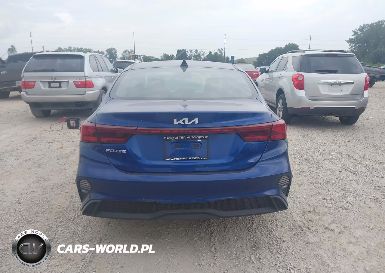 2024 Kia Forte Lxs VIN:3KPF24AD7RE733194 - 16