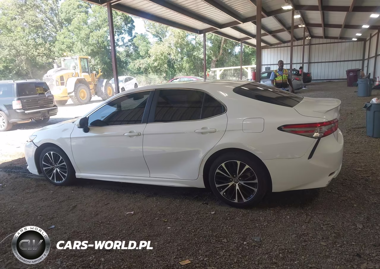 2018 Toyota Camry Se VIN:4T1B11HK8JU048580 - 14