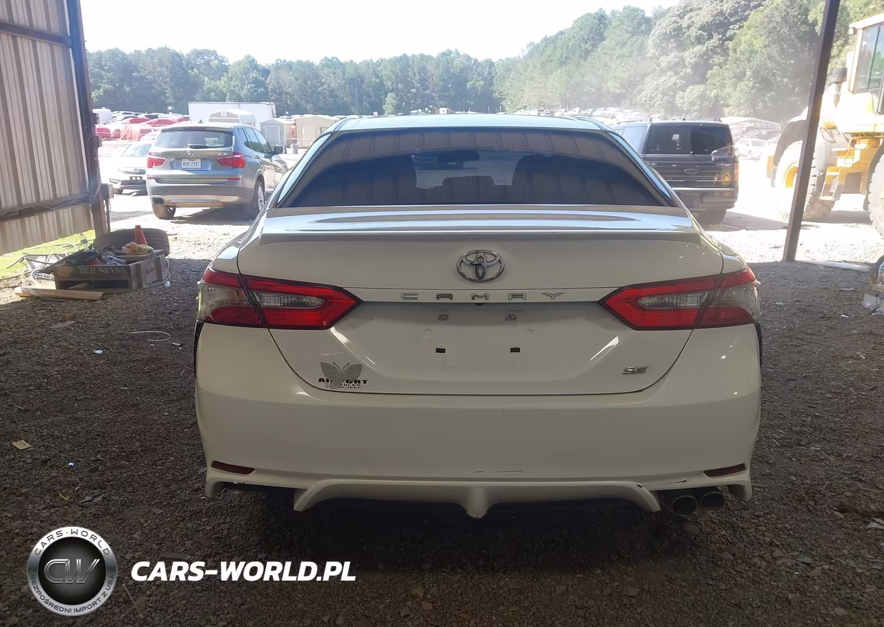 2018 Toyota Camry Se VIN:4T1B11HK8JU048580 - 16
