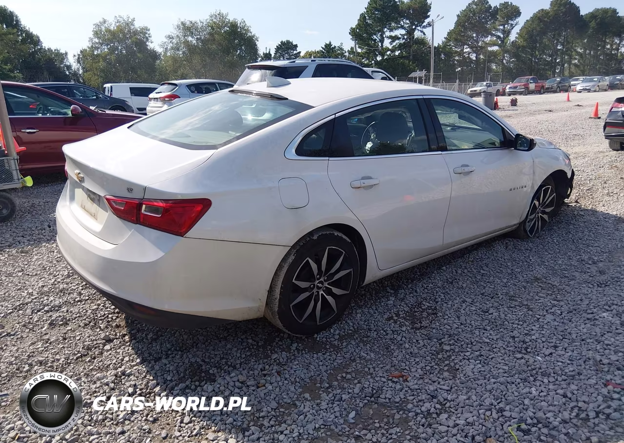 2018 Chevrolet Malibu Lt VIN:1G1ZD5ST9JF273171 - 4