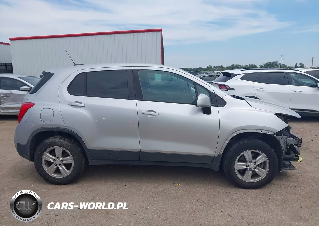 2019 Chevrolet Trax Ls VIN:3GNCJNSB1KL270552 - 12