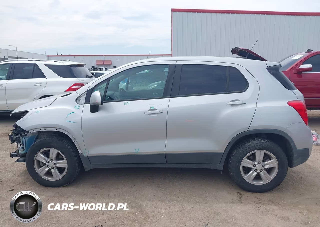 2019 Chevrolet Trax Ls VIN:3GNCJNSB1KL270552 - 13