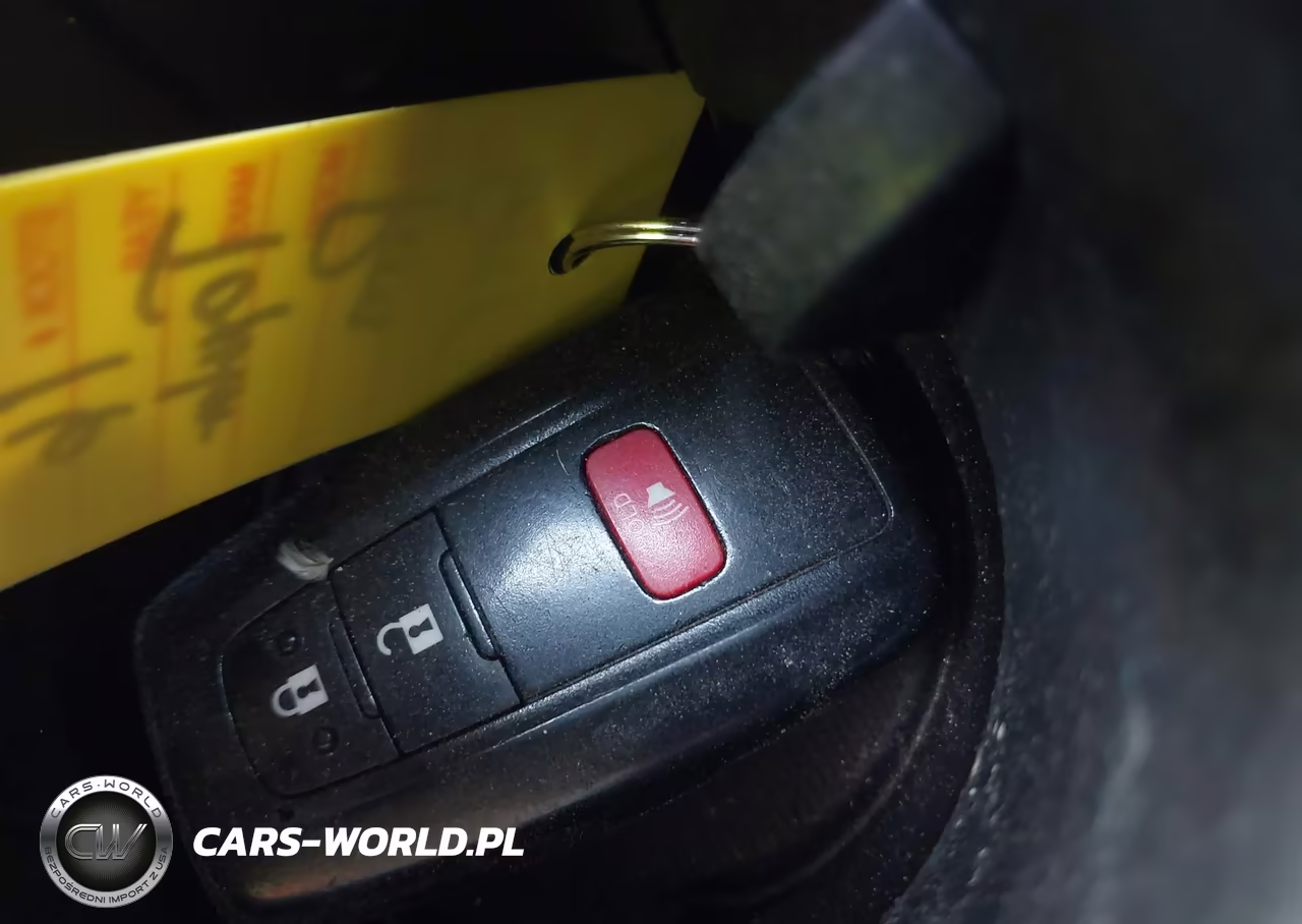 2016 Toyota Prius Two VIN:JTDKBRFU5G3507390 - 11