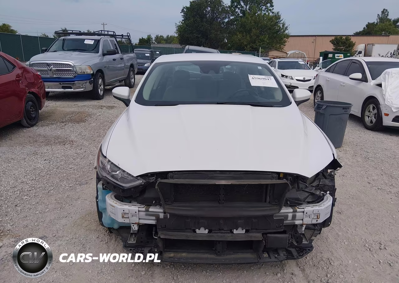 2020 Ford Fusion S VIN:3FA6P0G78LR249973 - 13