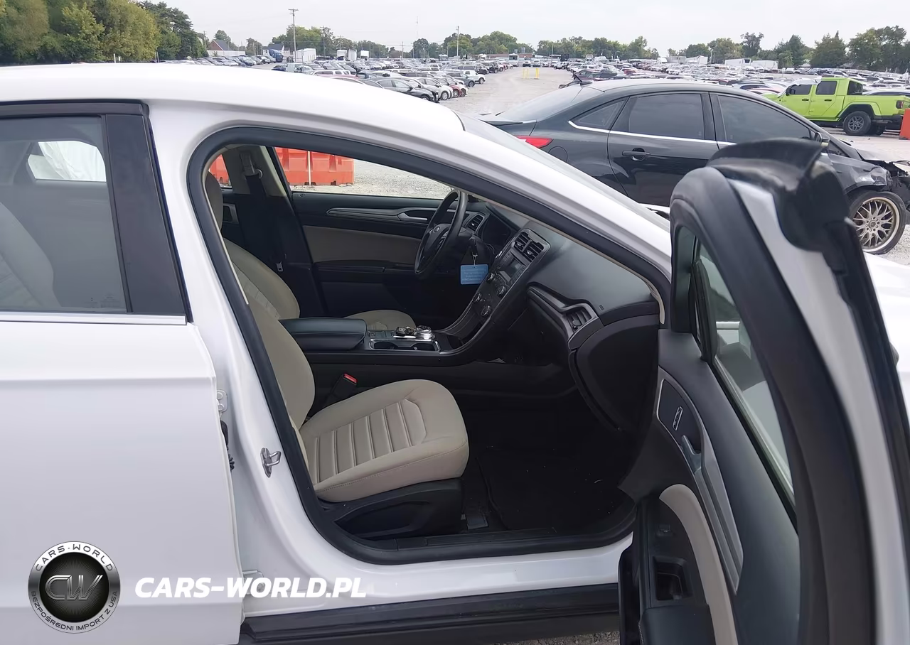 2020 Ford Fusion S VIN:3FA6P0G78LR249973 - 5