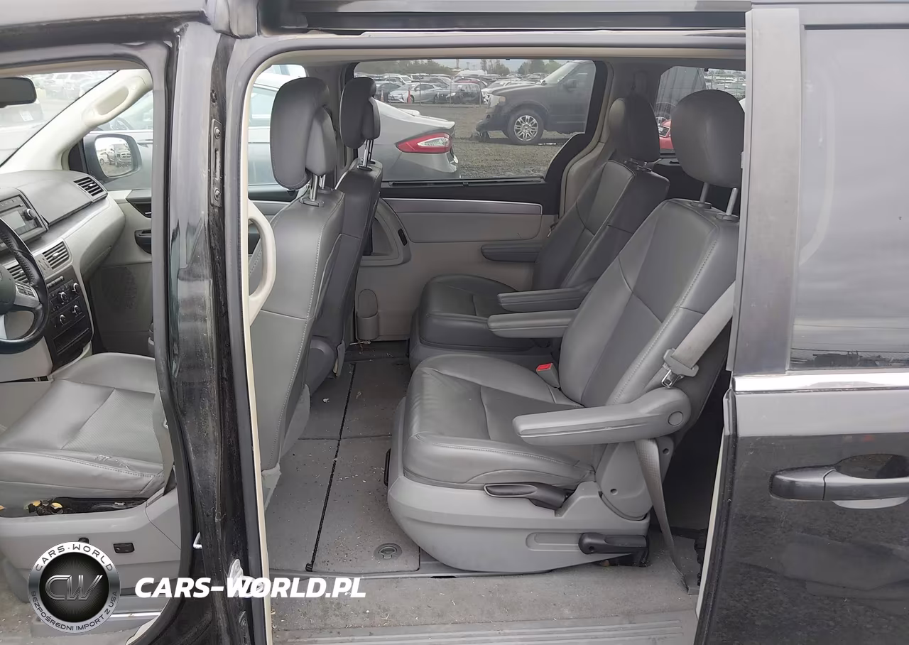 2012 Volkswagen Routan Se VIN:2C4RVABG4CR276944 - 8