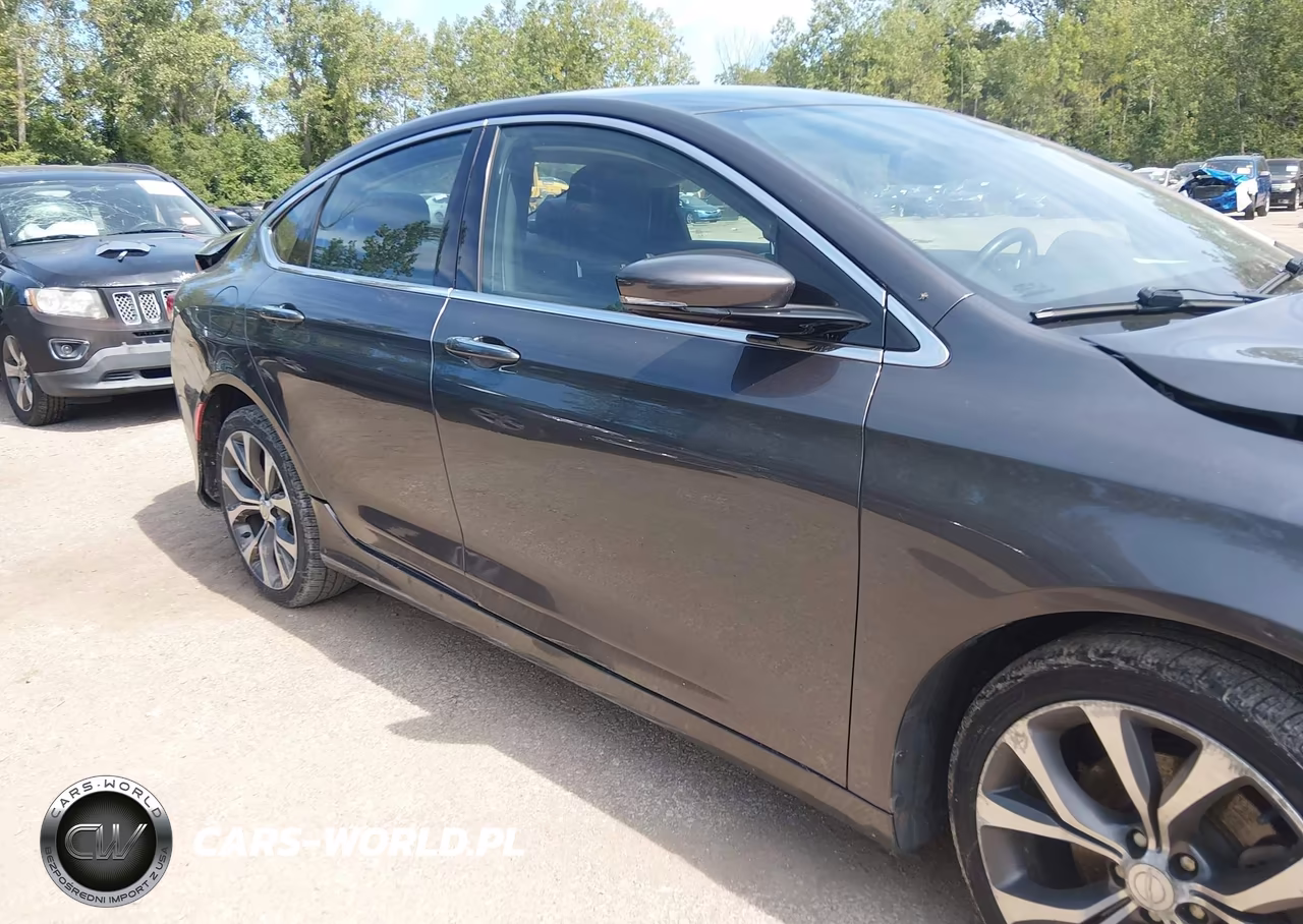 2015 Chrysler 200 C VIN:1C3CCCCG7FN520081 - 13