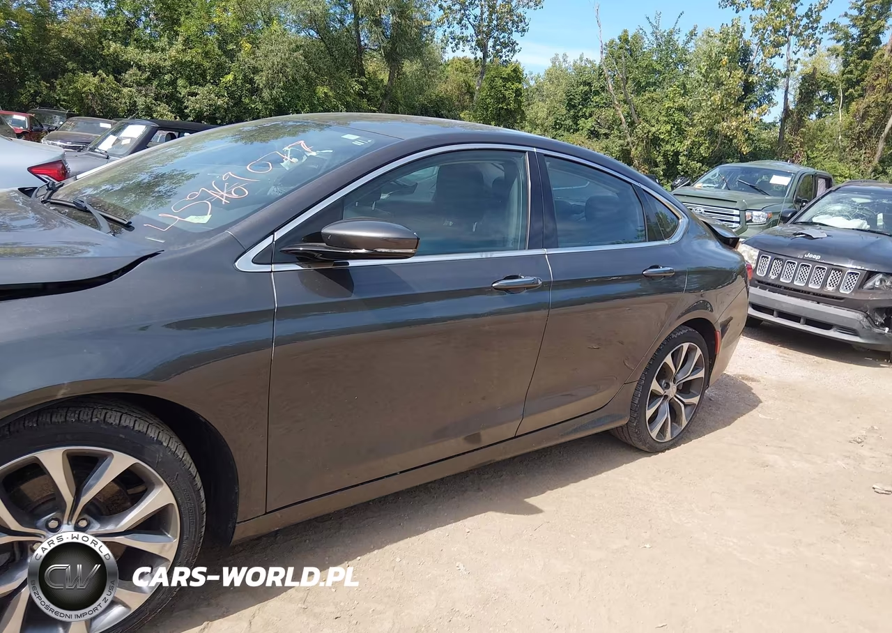 2015 Chrysler 200 C VIN:1C3CCCCG7FN520081 - 14