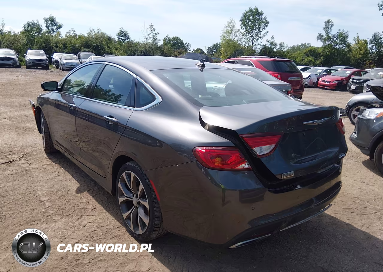 2015 Chrysler 200 C VIN:1C3CCCCG7FN520081 - 3