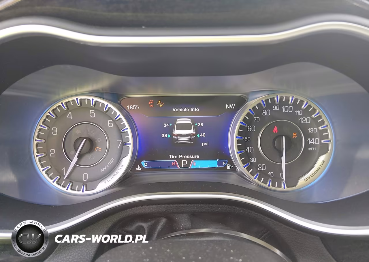2015 Chrysler 200 C VIN:1C3CCCCG7FN520081 - 7