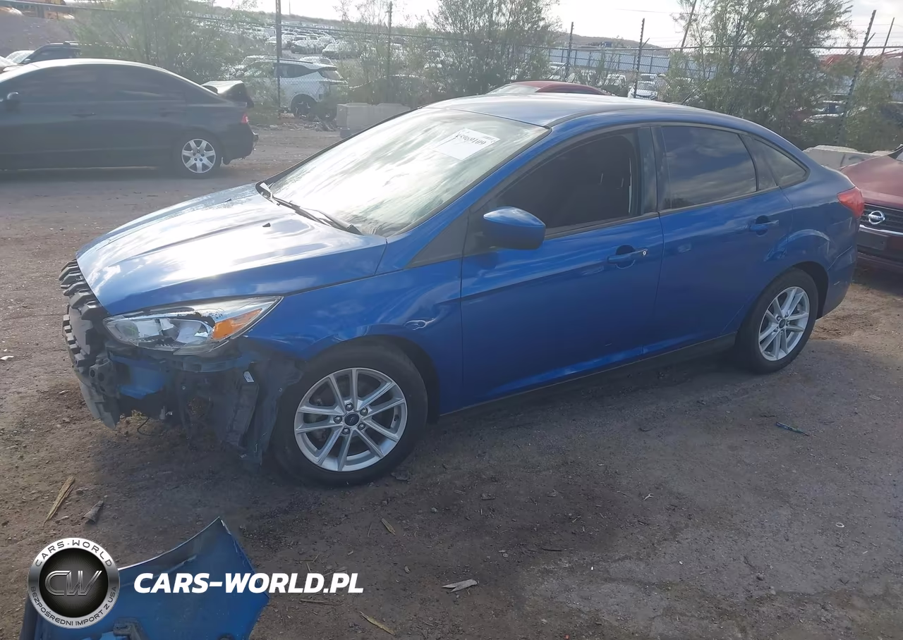 2018 Ford Focus Se VIN:1FADP3F26JL329069 - 2