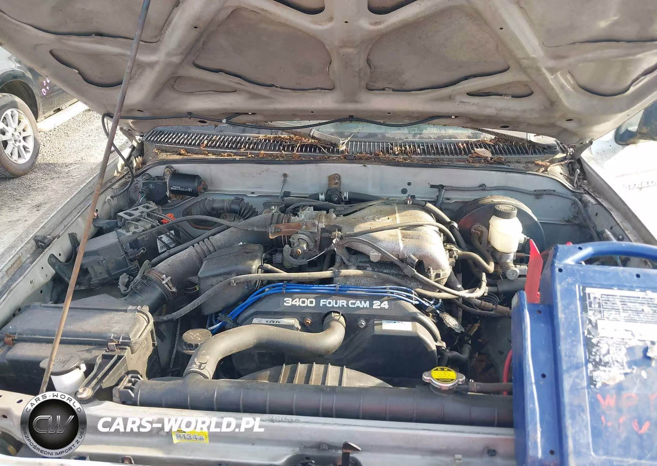 2002 Toyota Tacoma Base V6 VIN:5TEWN72N92Z107810 - 10