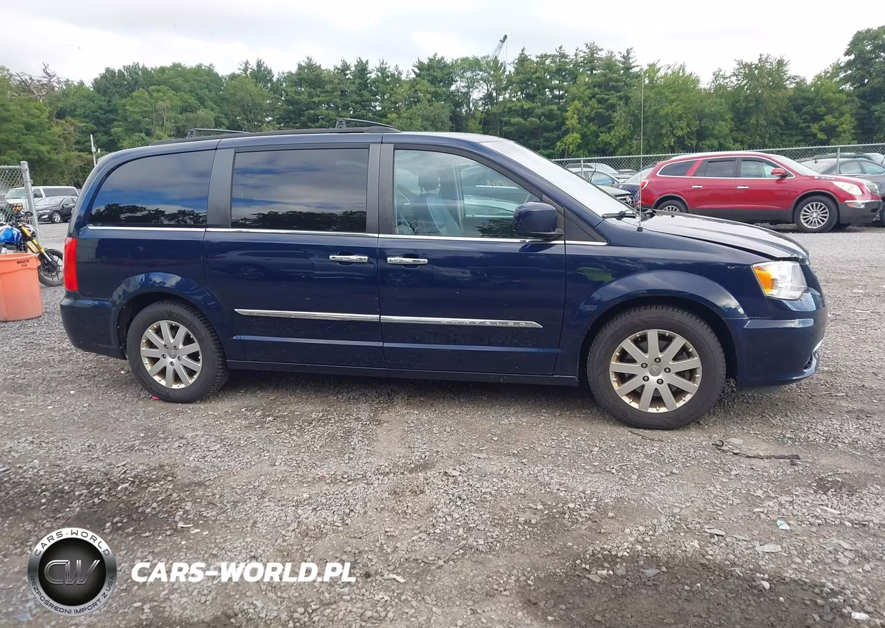 2016 Chrysler Town & Country Touring VIN:2C4RC1BG5GR127714 - 13