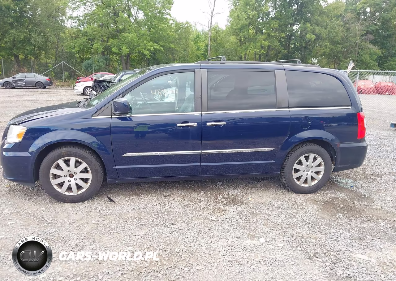 2016 Chrysler Town & Country Touring VIN:2C4RC1BG5GR127714 - 14
