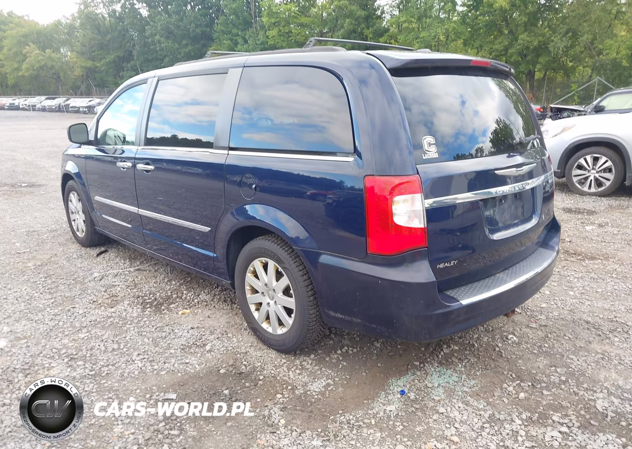2016 Chrysler Town & Country Touring VIN:2C4RC1BG5GR127714 - 3