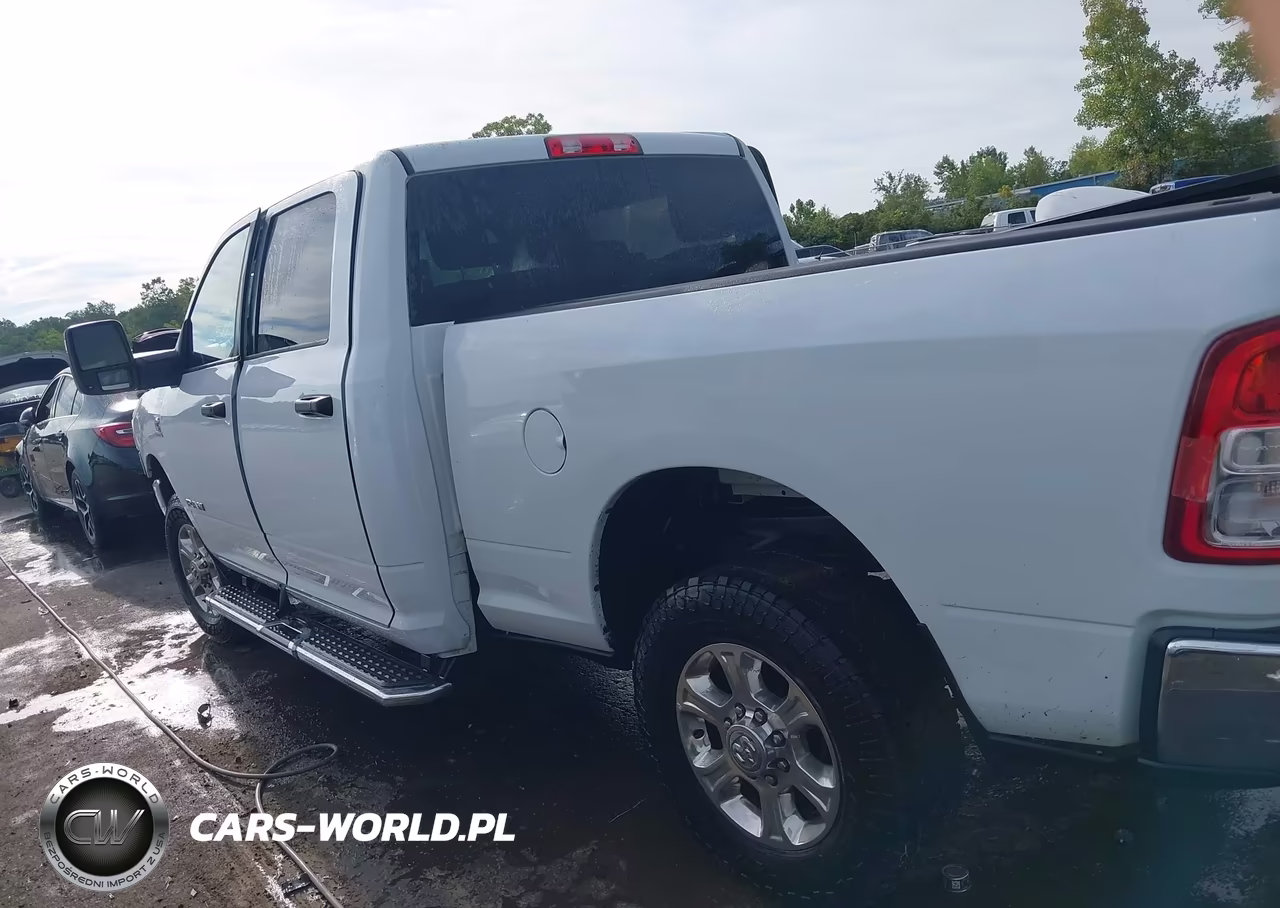 2024 Ram 2500 VIN:3C6UR5DLXRG153798 - 14