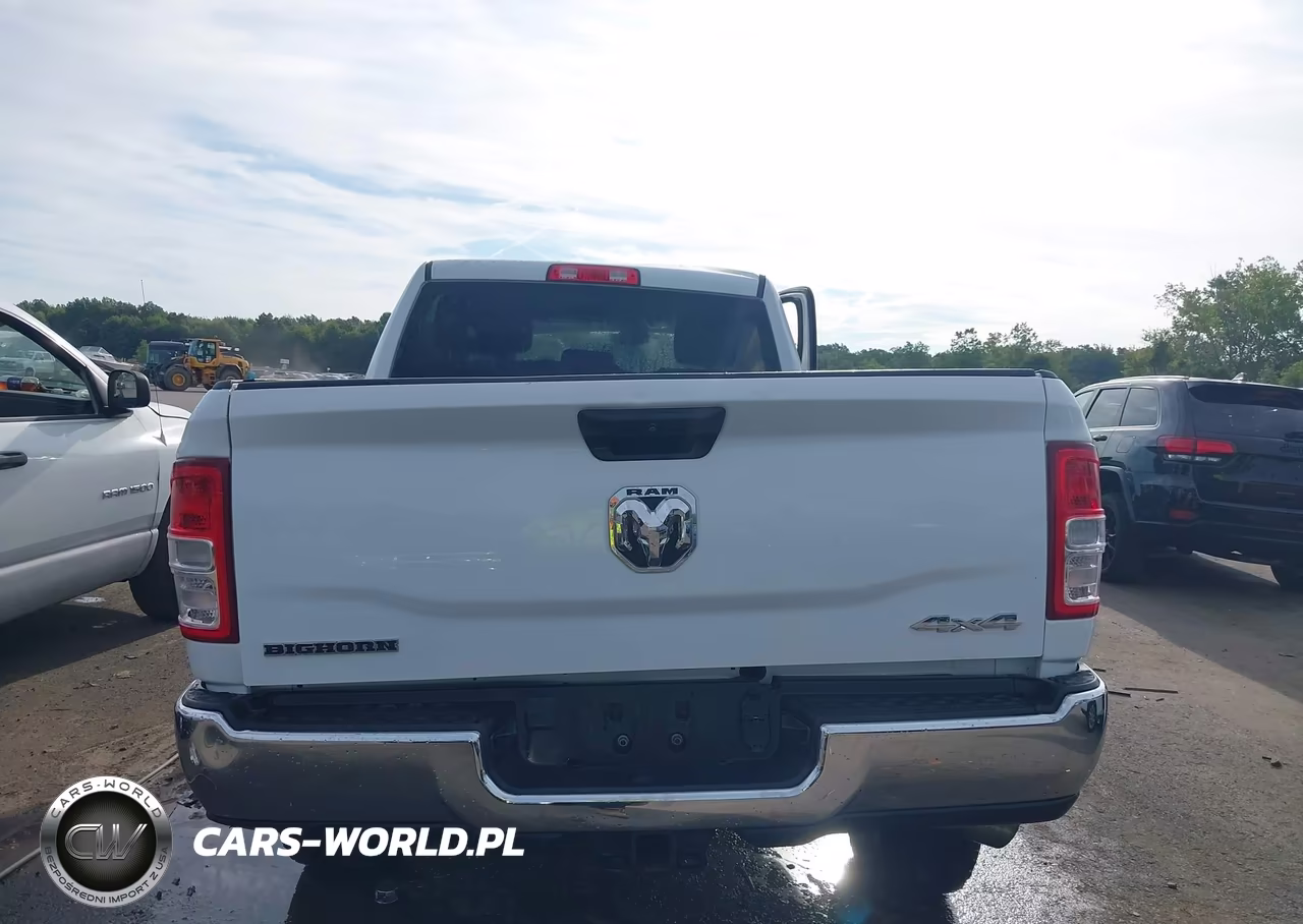 2024 Ram 2500 VIN:3C6UR5DLXRG153798 - 16