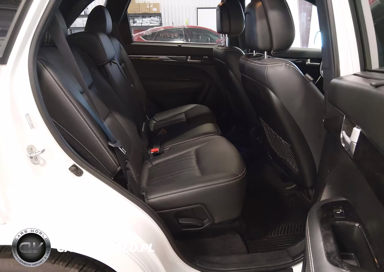 2014 Kia Sorento Limited V6 VIN:5XYKWDA77EG530638 - 8