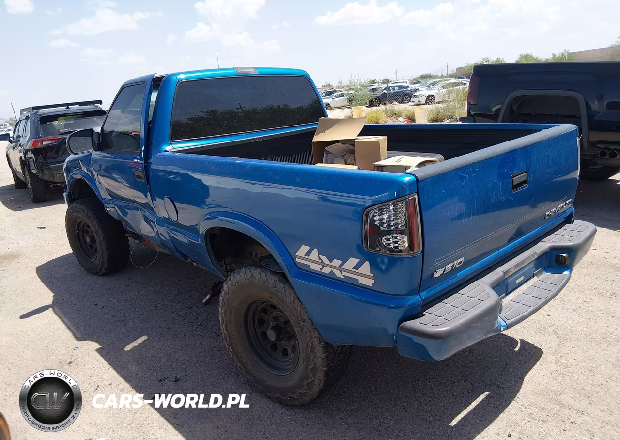2000 Chevrolet S-10 Ls VIN:1GCDT14W6YK245012 - 3