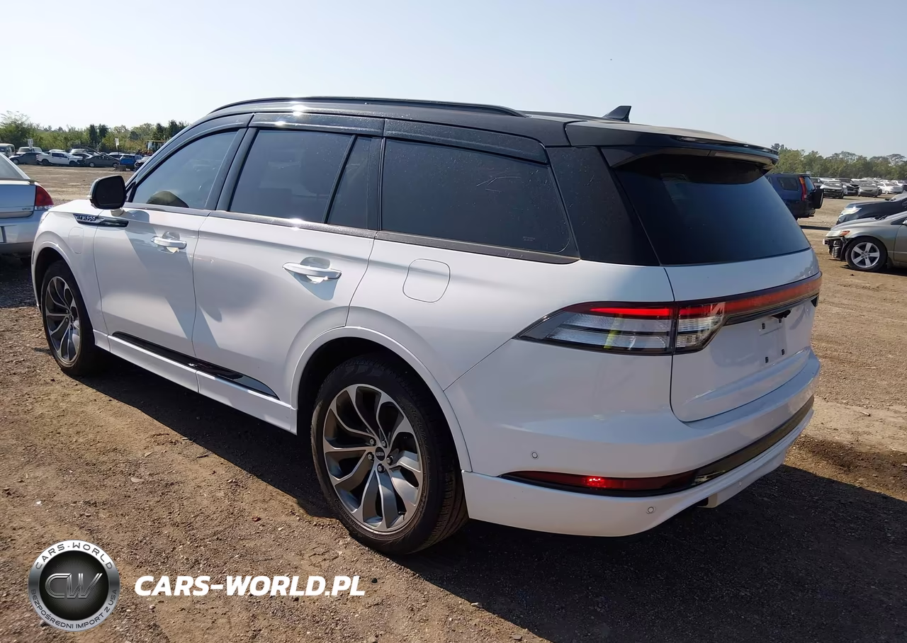 2020 Lincoln Aviator Grand Touring VIN:5LMYJ8XY8LGL34890 - 3