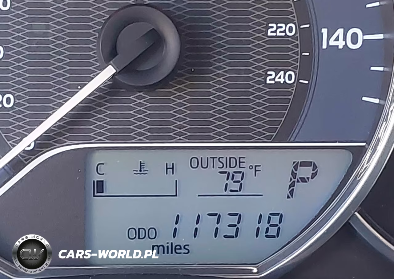 2015 Toyota Corolla Le VIN:5YFBURHE2FP340024 - 15