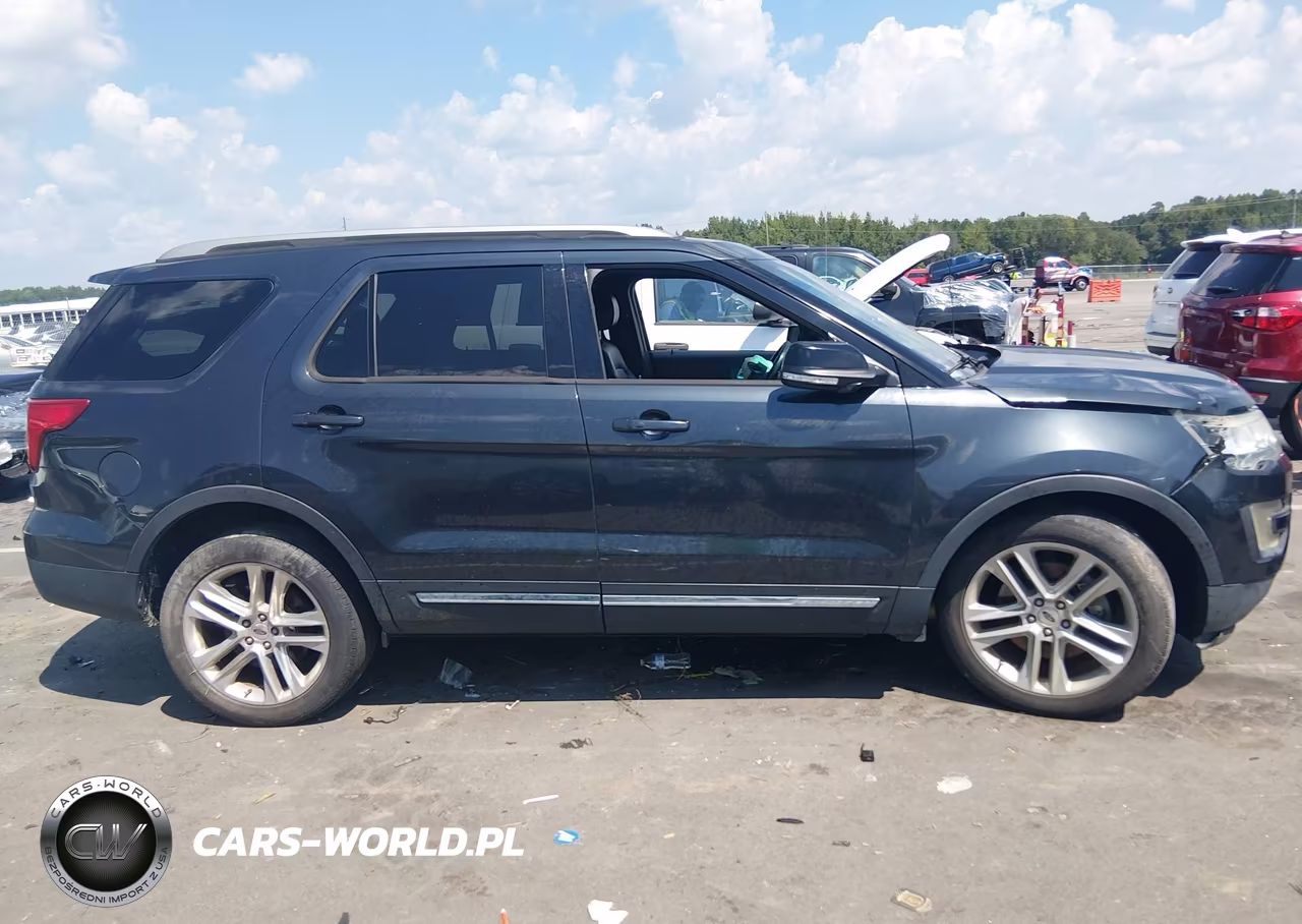 2017 Ford Explorer Xlt VIN:1FM5K7D80HGB45546 - 13