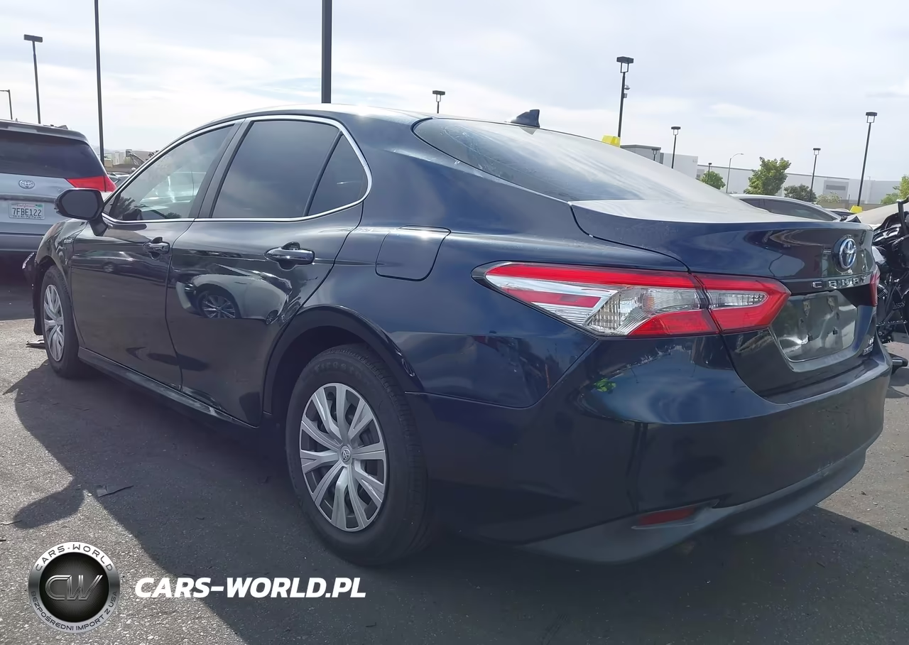 2020 Toyota Camry Le Hybrid VIN:4T1C31AK4LU543466 - 3