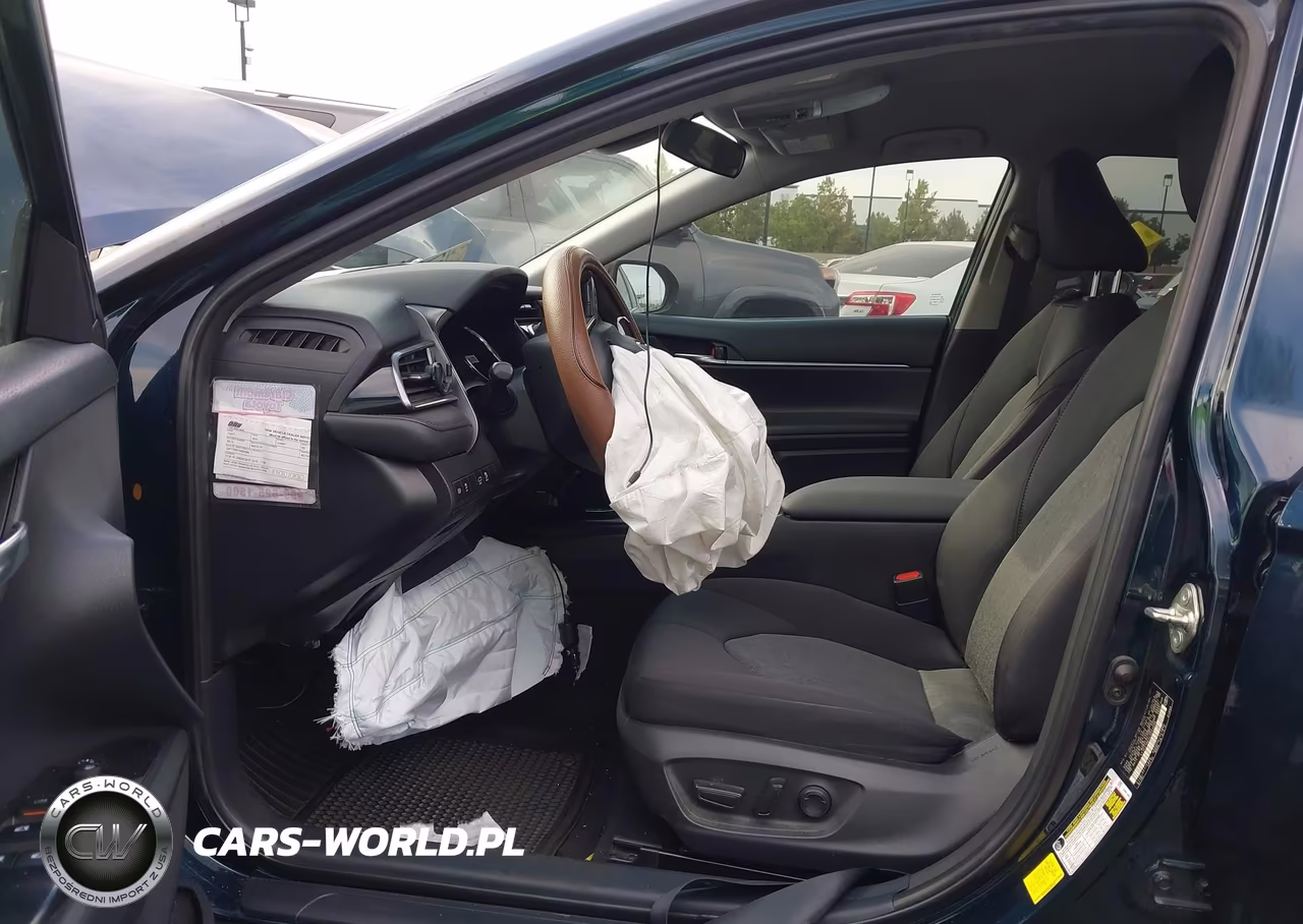 2020 Toyota Camry Le Hybrid VIN:4T1C31AK4LU543466 - 5
