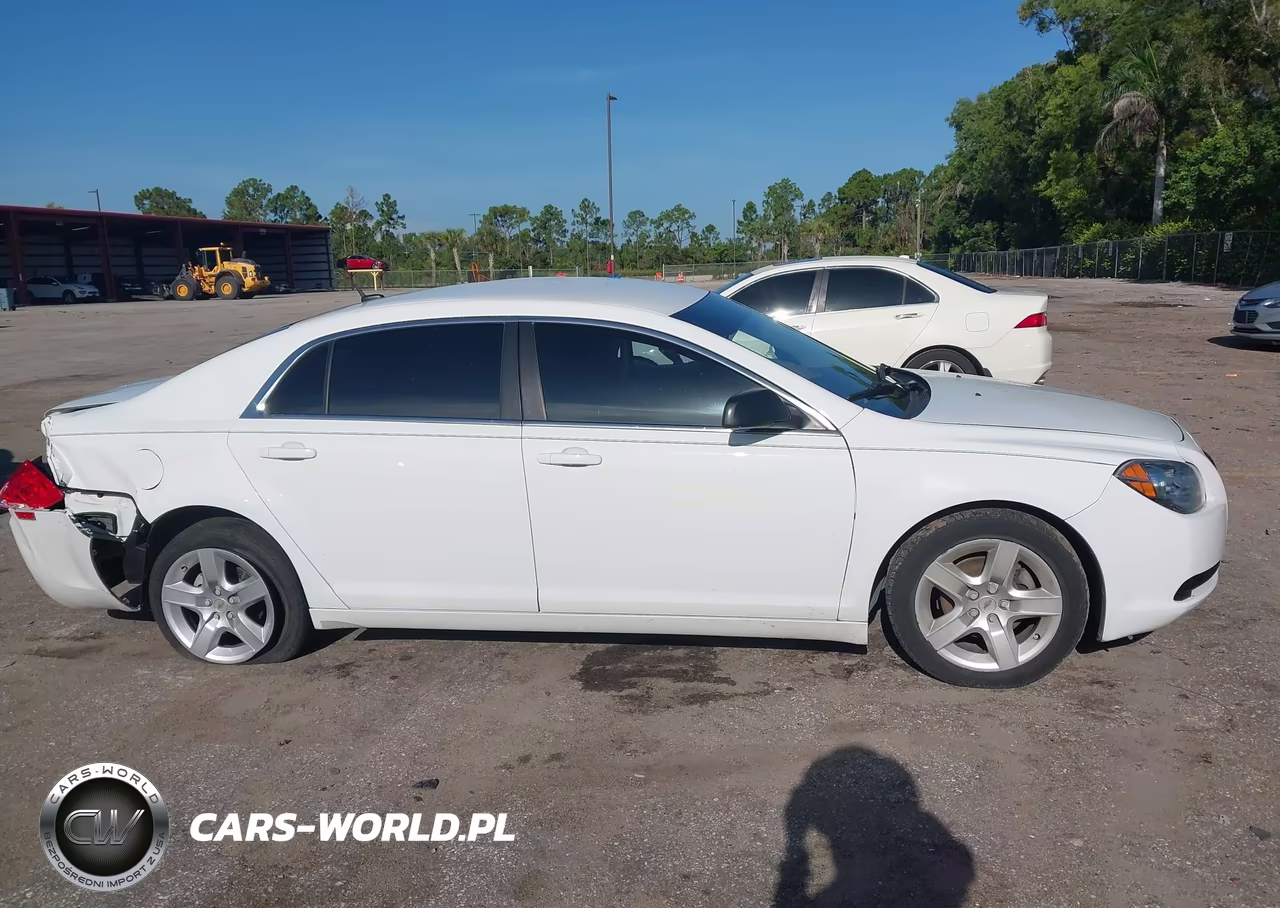 2011 Chevrolet Malibu Ls VIN:1G1ZB5E10BF343755 - 12