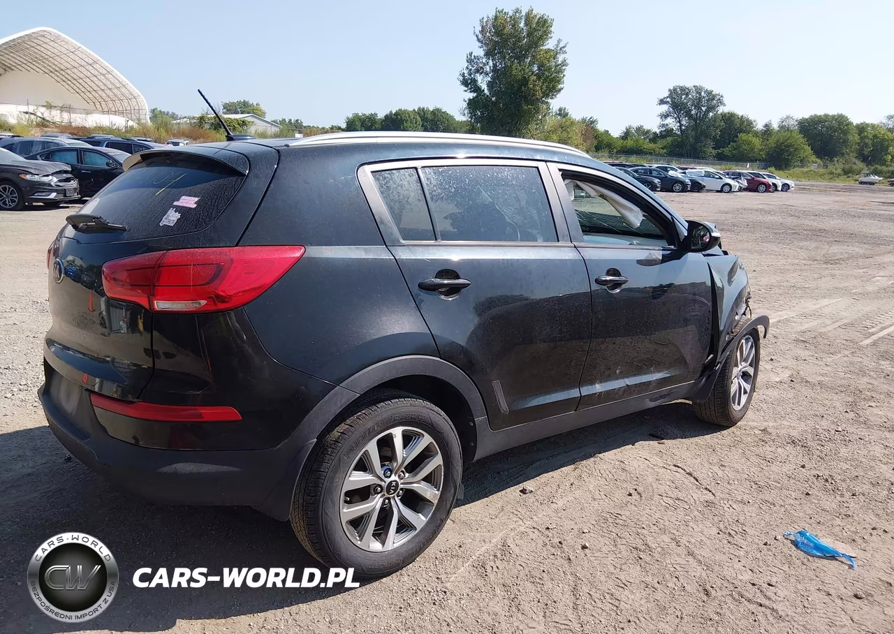 2015 Kia Sportage Lx VIN:KNDPB3AC8F7728104 - 4