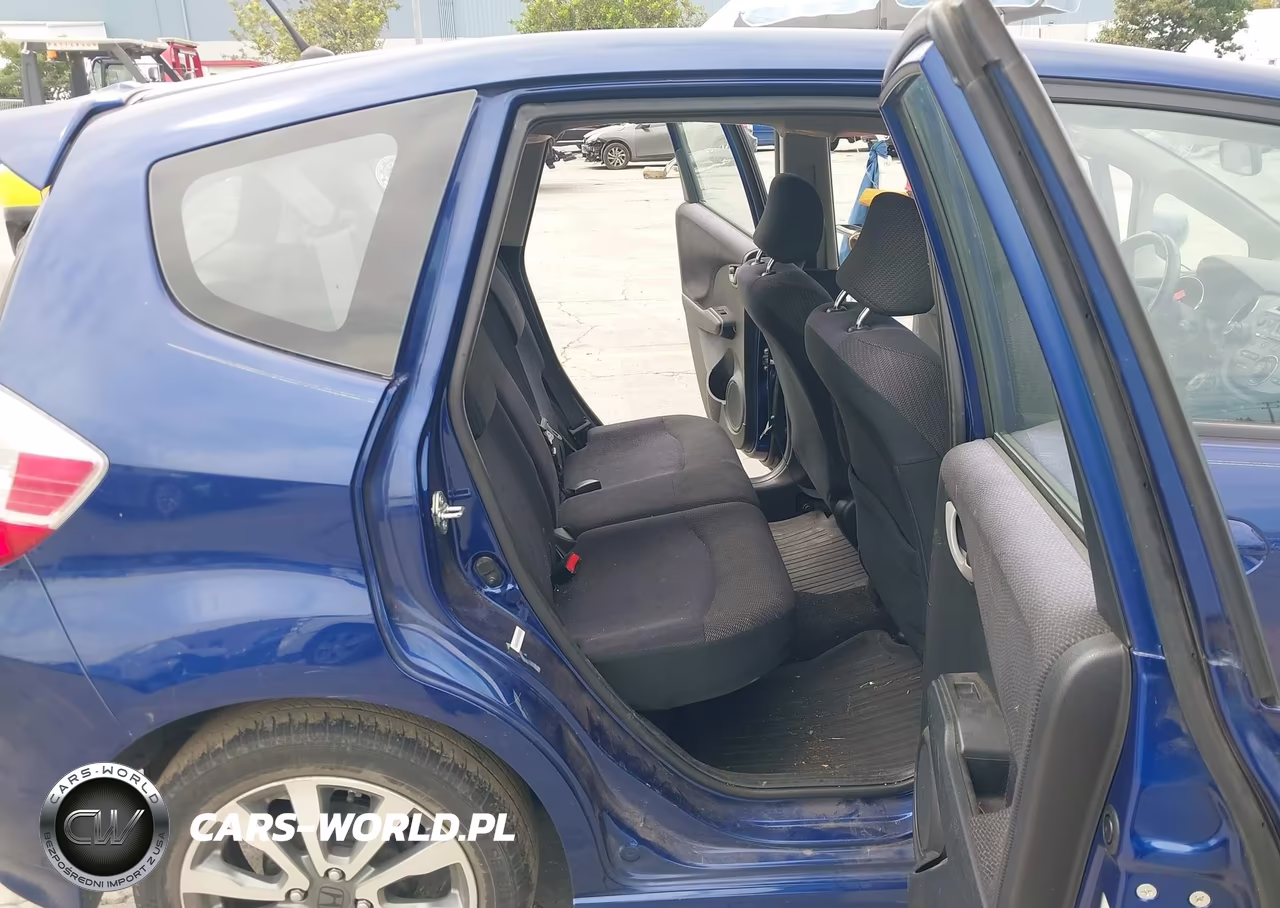 2012 Honda Fit Sport VIN:JHMGE8H54CC010899 - 8