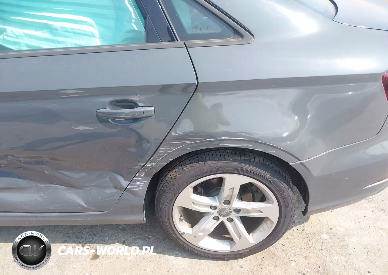 2018 Audi A3 2.0T Premium-2.0T Tech Premium VIN:WAUAUGFF9J1058467 - 6