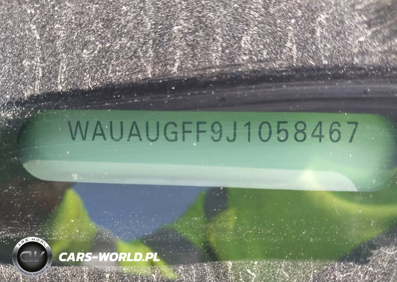 2018 Audi A3 2.0T Premium-2.0T Tech Premium VIN:WAUAUGFF9J1058467 - 9