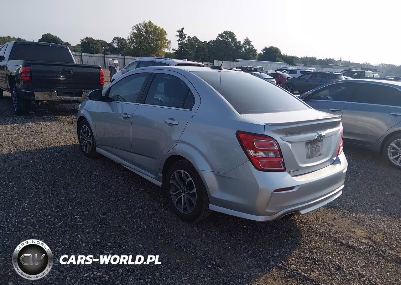 2019 Chevrolet Sonic Lt Auto VIN:1G1JD5SB9K4148897 - 3