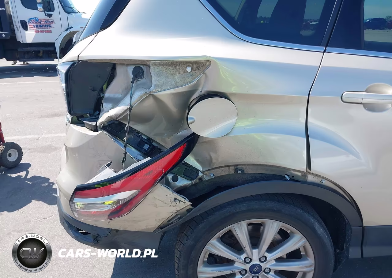 2017 Ford Escape Titanium VIN:1FMCU0JD5HUB73256 - 6