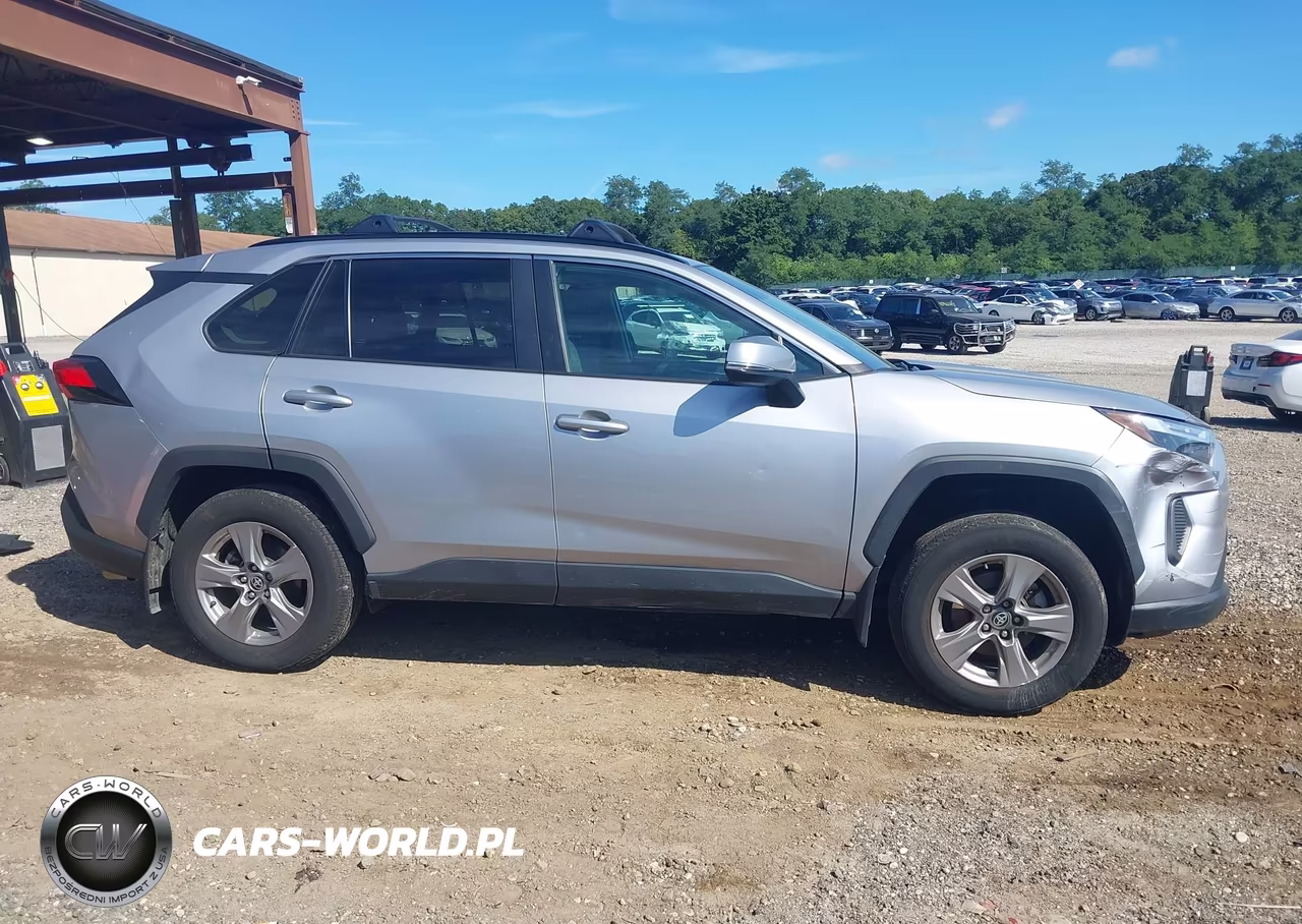 2024 Toyota Rav4 Xle VIN:2T3P1RFV1RC442881 - 13
