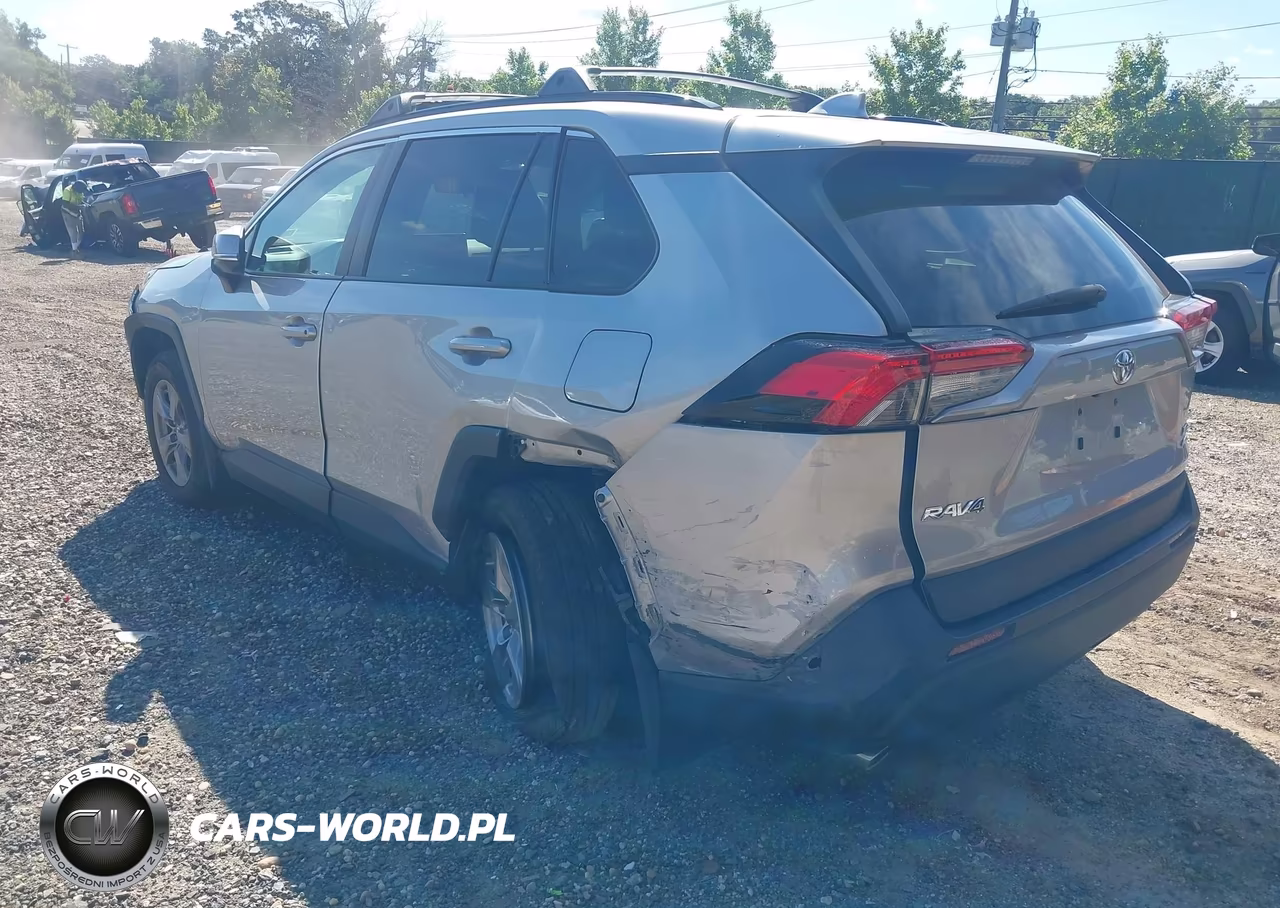 2024 Toyota Rav4 Xle VIN:2T3P1RFV1RC442881 - 3