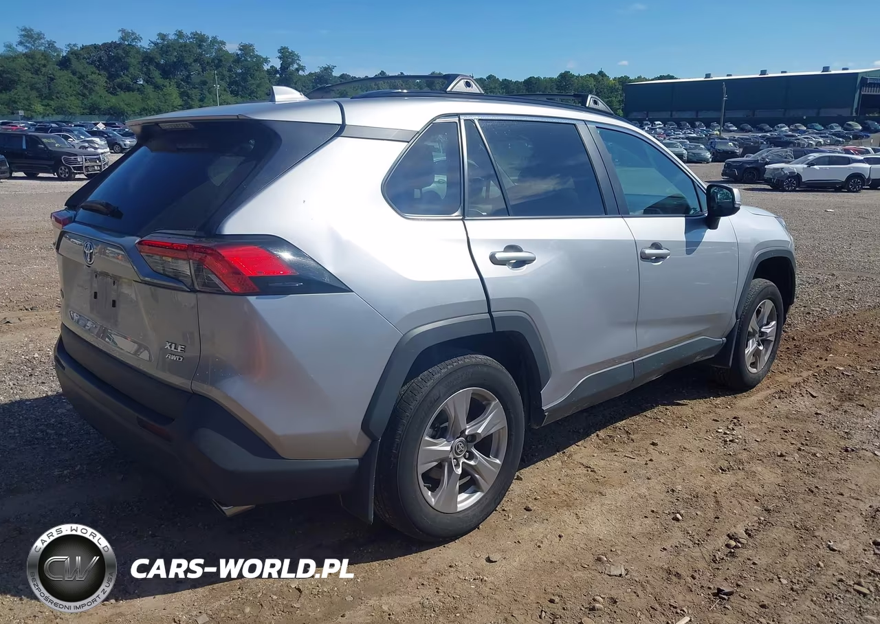 2024 Toyota Rav4 Xle VIN:2T3P1RFV1RC442881 - 4