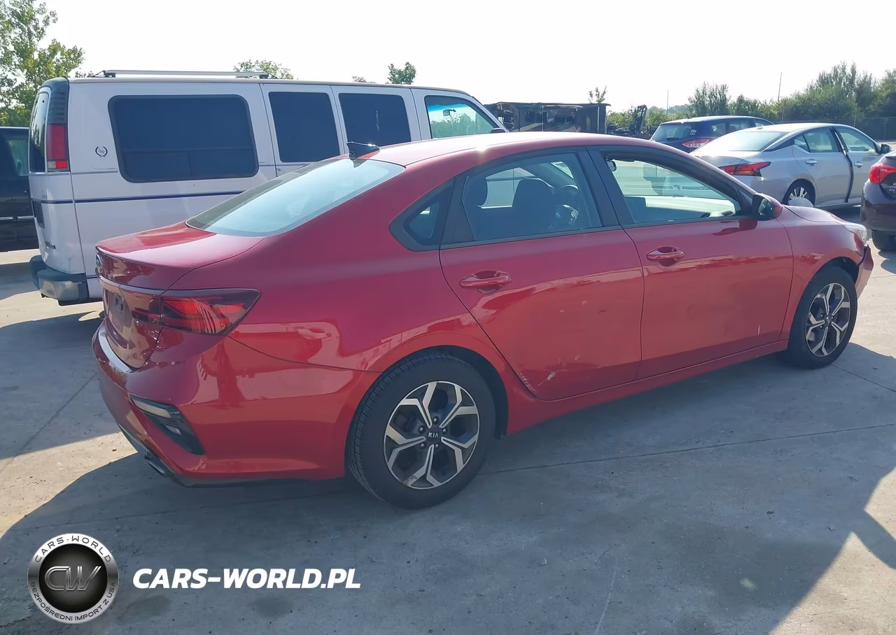 2019 Kia Forte Lxs VIN:3KPF24ADXKE075165 - 4