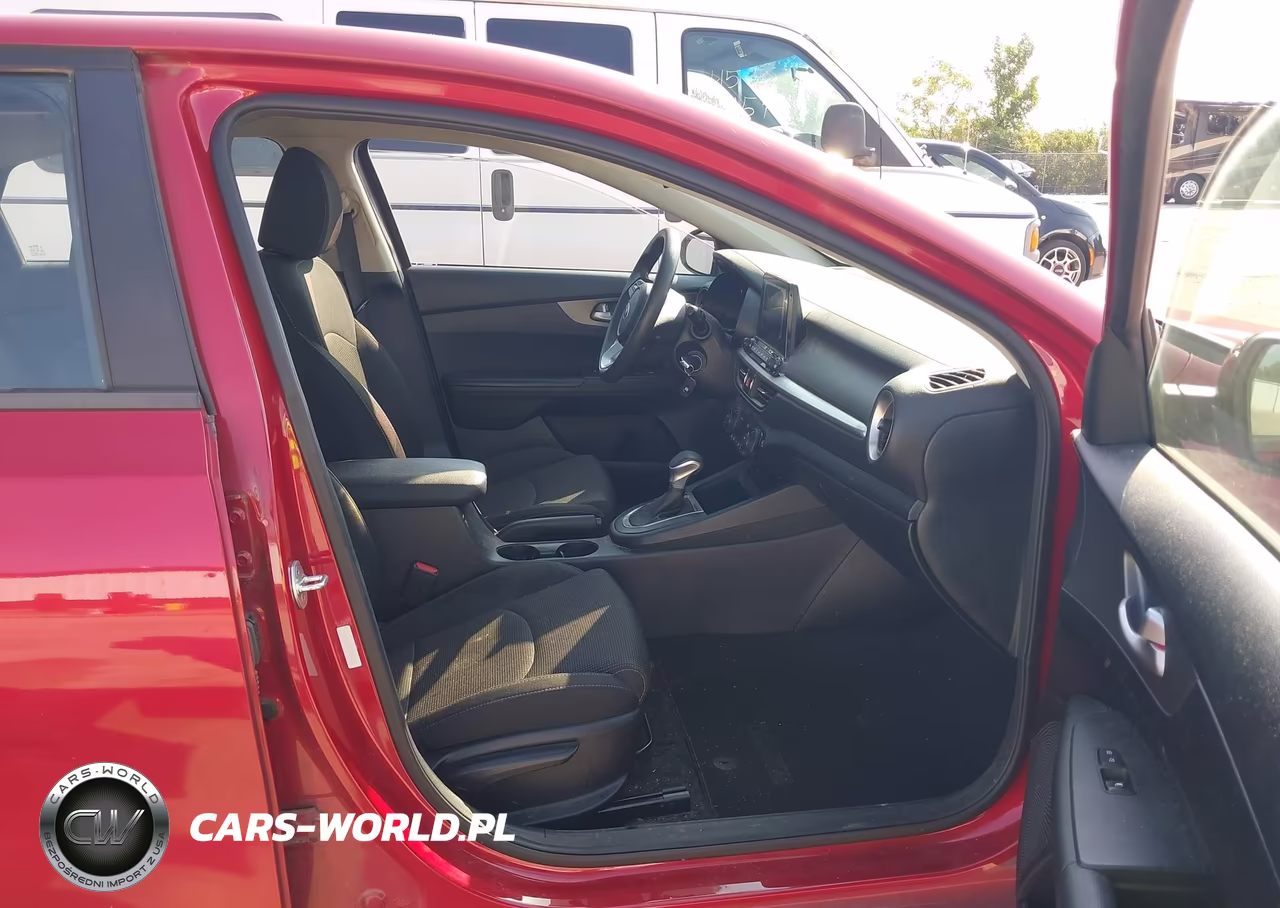 2019 Kia Forte Lxs VIN:3KPF24ADXKE075165 - 5