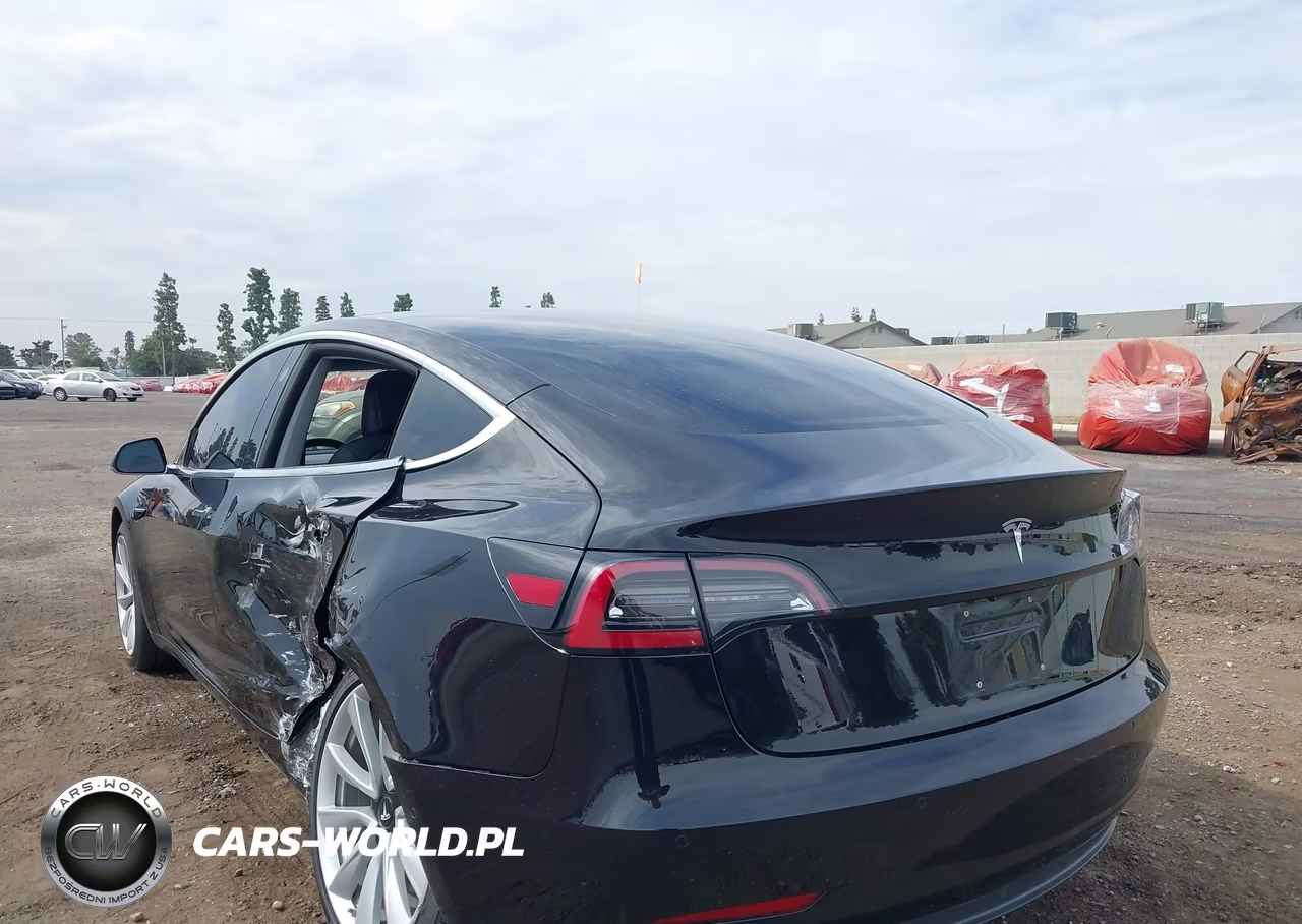 2018 Tesla Model 3 Long Range-Mid Range VIN:5YJ3E1EA1JF071068 - 3