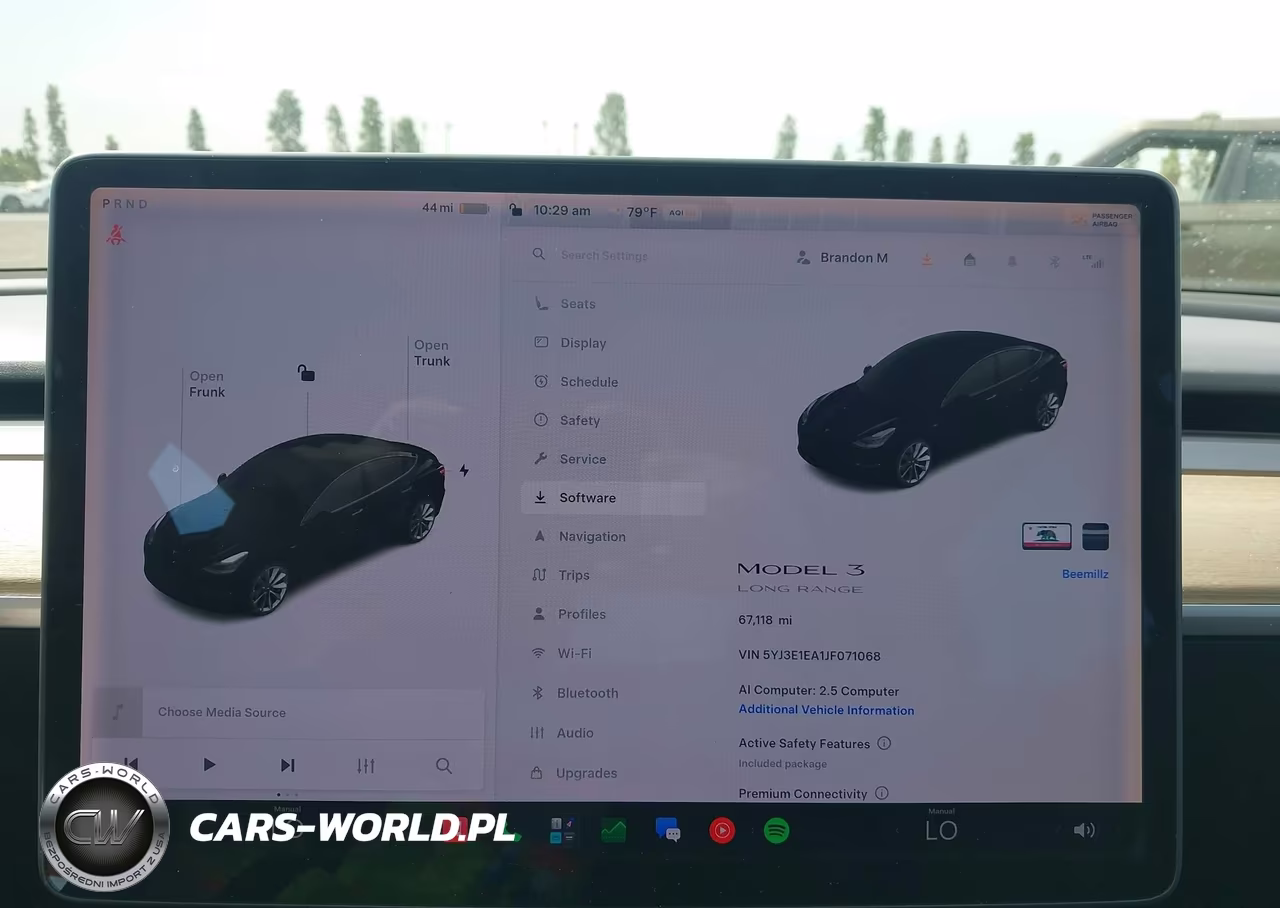 2018 Tesla Model 3 Long Range-Mid Range VIN:5YJ3E1EA1JF071068 - 7