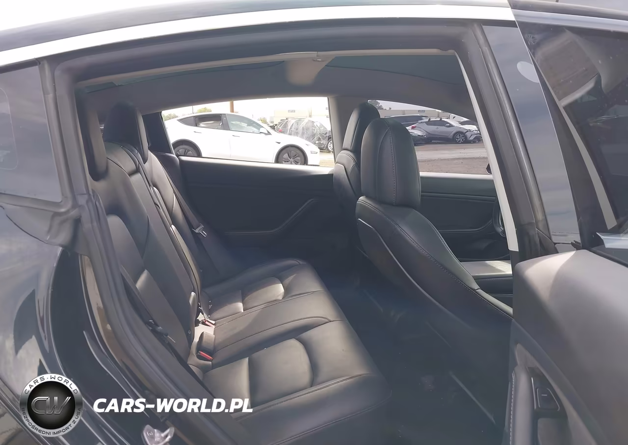 2018 Tesla Model 3 Long Range-Mid Range VIN:5YJ3E1EA1JF071068 - 8