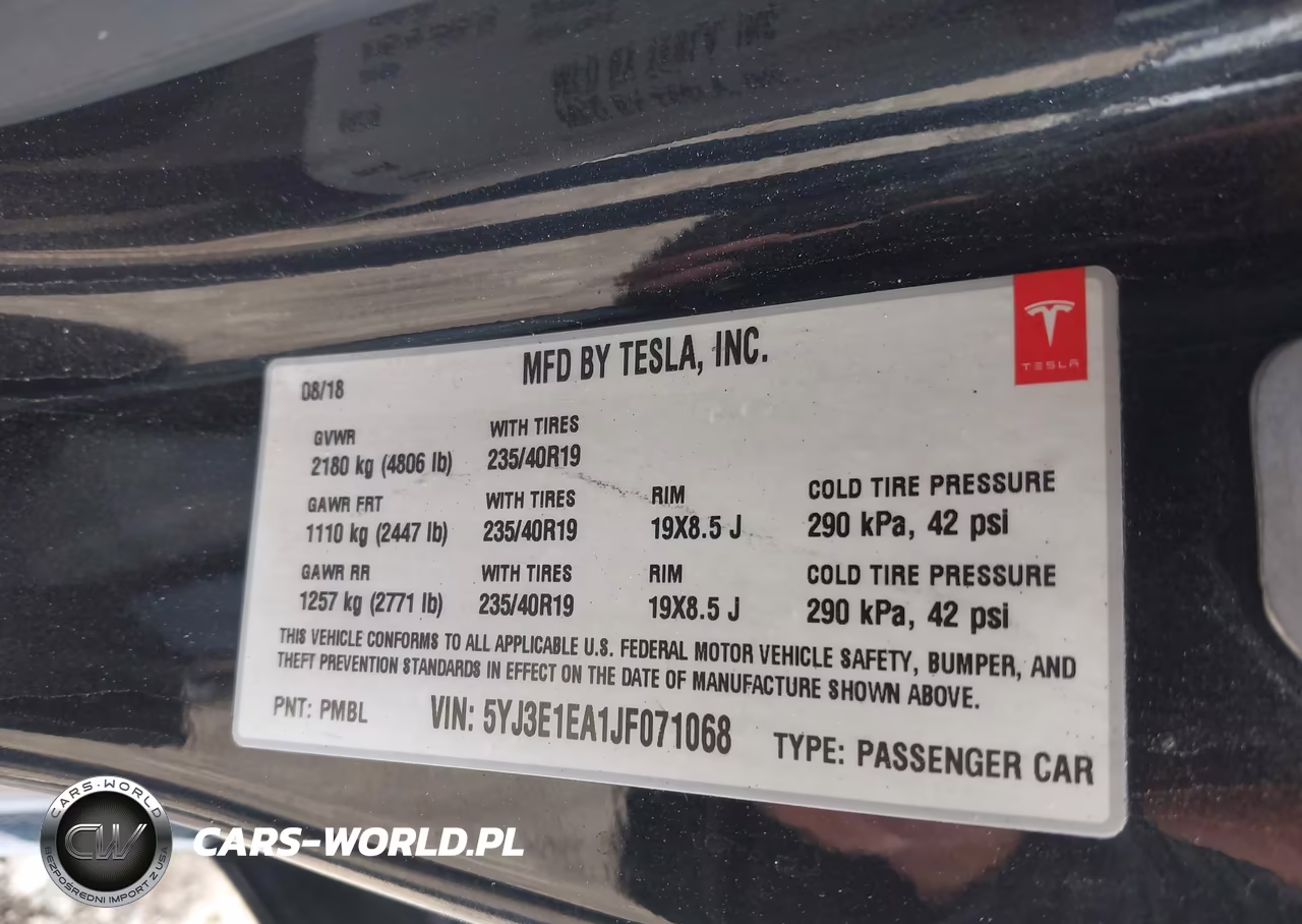 2018 Tesla Model 3 Long Range-Mid Range VIN:5YJ3E1EA1JF071068 - 9