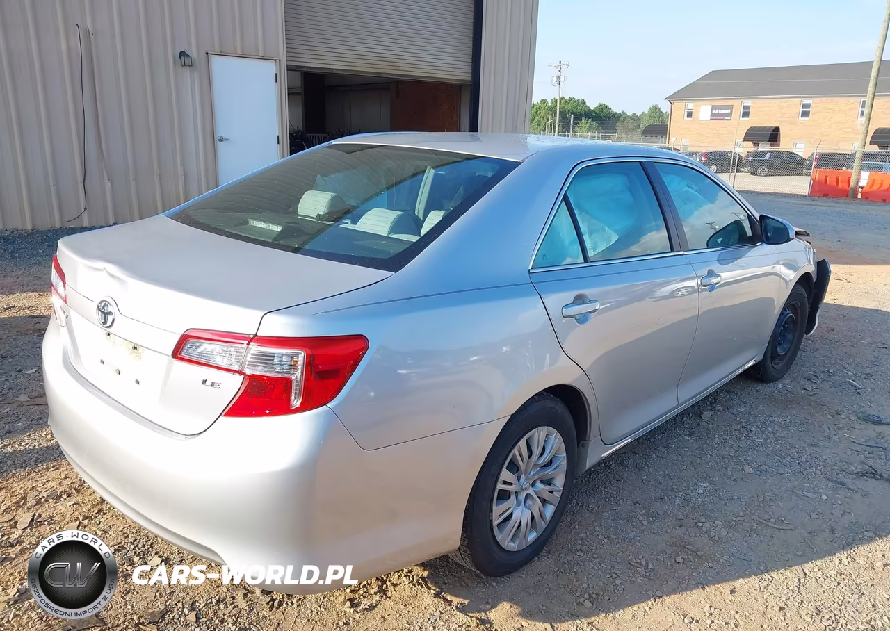 2014 Toyota Camry Le VIN:4T1BF1FKXEU449784 - 4