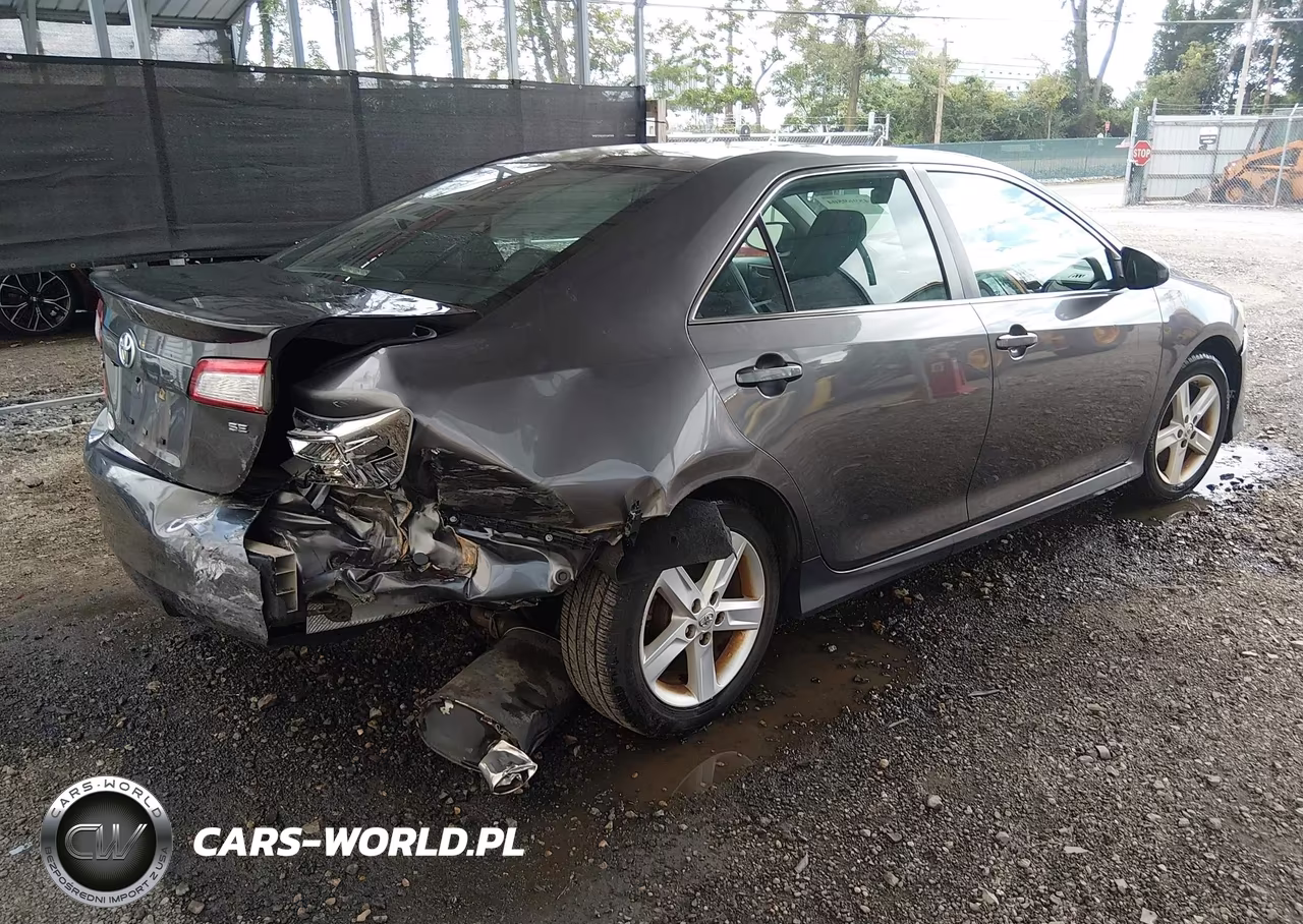 2014 Toyota Camry Se VIN:4T1BF1FK6EU302376 - 4