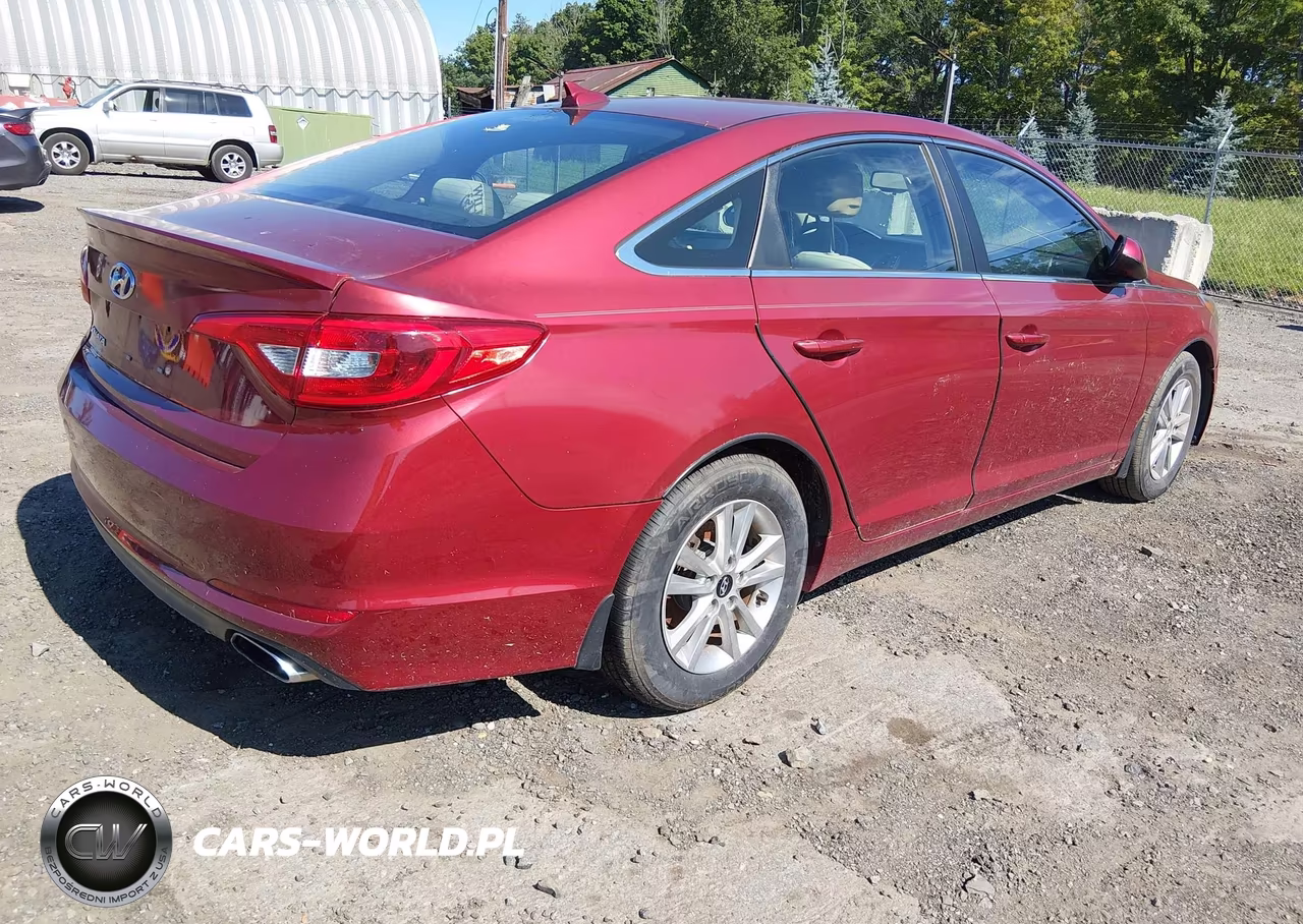 2015 Hyundai Sonata Se VIN:5NPE24AF7FH215834 - 4